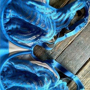 Deco lace, unlined bra